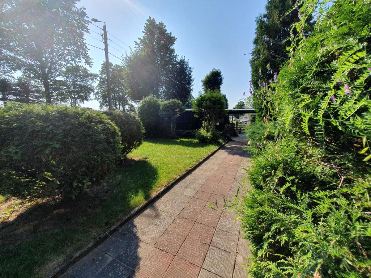 Pensjonat ,,Eden" Charbrowo Exterior photo